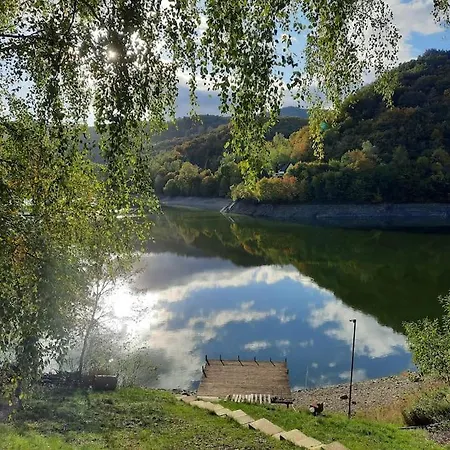 Utulna Pri Vode V Carokrasnej Prirode Košická Belá