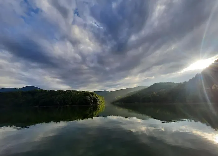 Utulna Pri Vode V Carokrasnej Prirode * Košická Belá