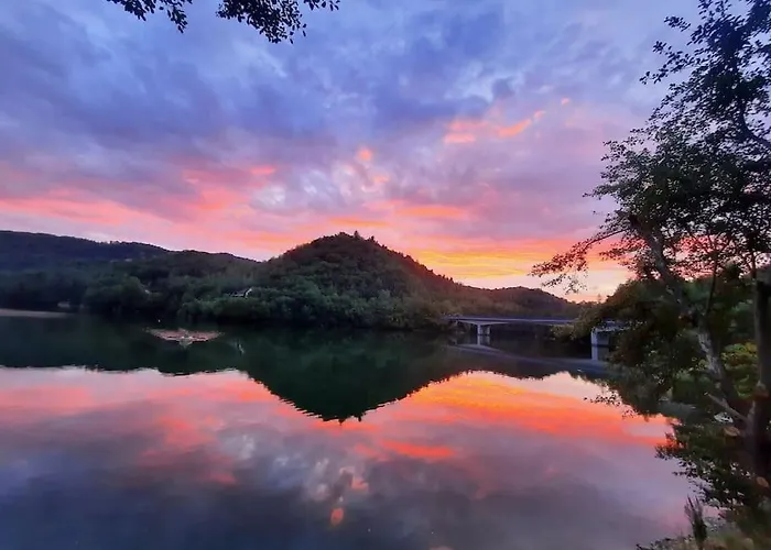 Utulna Pri Vode V Carokrasnej Prirode Διαμέρισμα *