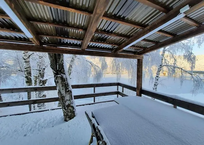 Utulna Pri Vode V Carokrasnej Prirode *