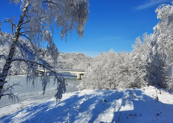 Utulna Pri Vode V Carokrasnej Prirode Διαμέρισμα *